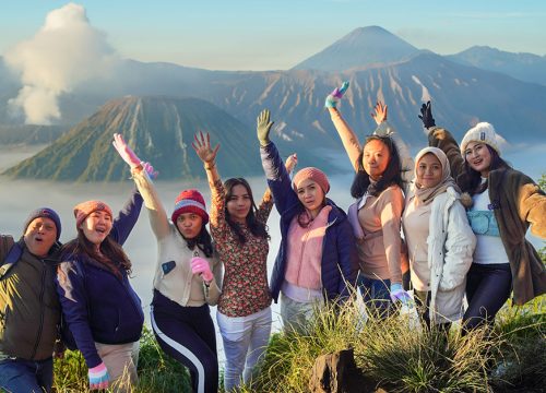 Menjelajahi Keindahan Bromo : Pengalaman Tak Terlupakan dengan Paket Tur Datrans
